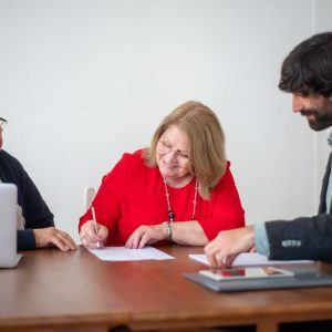 Contract Administration & Stakeholder Leadership