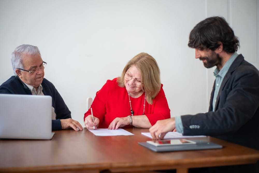 Contract Administration & Stakeholder Leadership